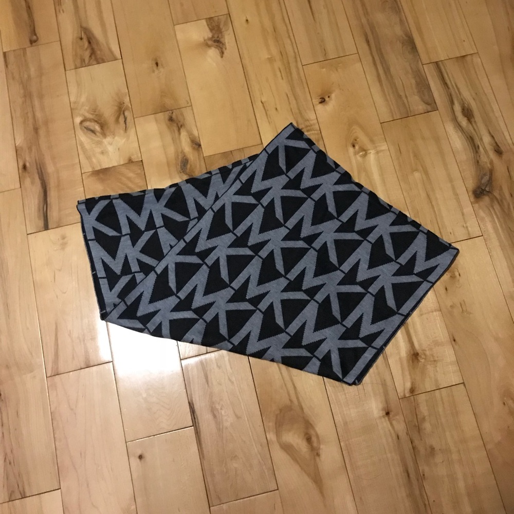 Michael Kors Scarf